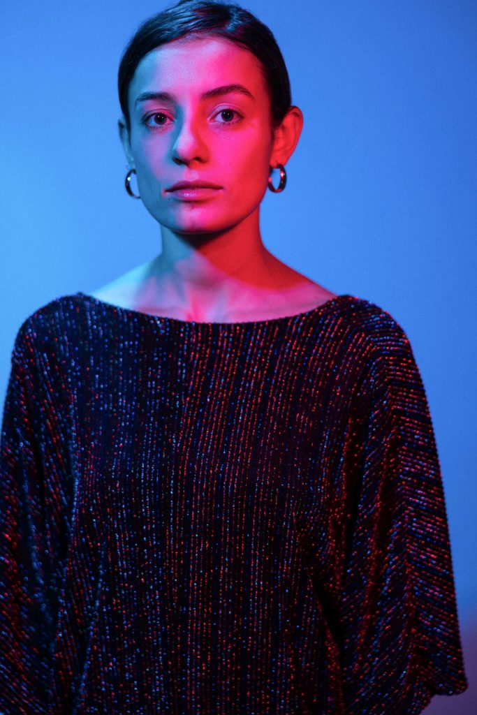 Charlott-Lehmann-rot-blau-Stefan-walter-Fotograf-Berlin-Potsdam-Causalux